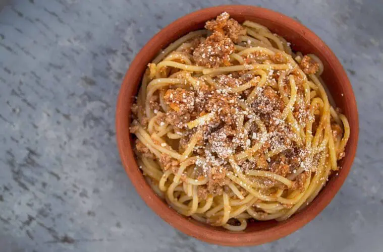 paghetti bolognese bowl