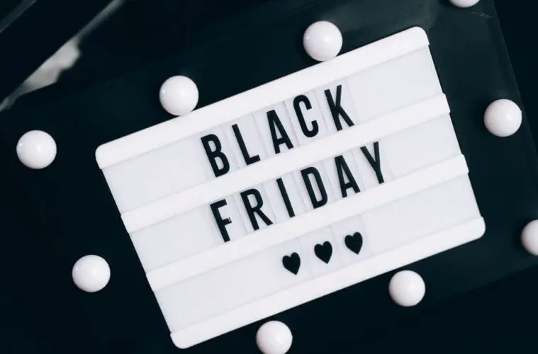 Black Friday Olya Kobruseva