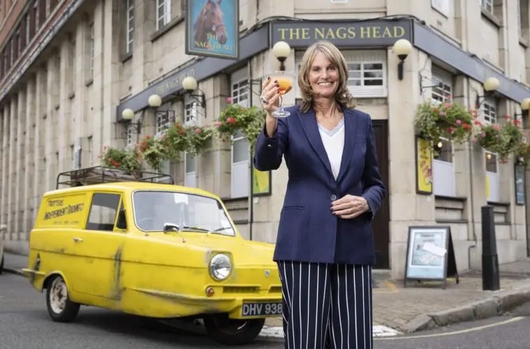 The Nags Head Outside Drink