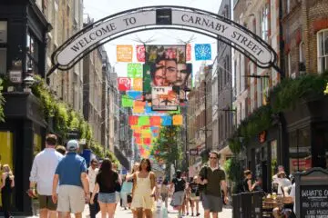 ¡Frida Icónica! takes over the heart of Soho