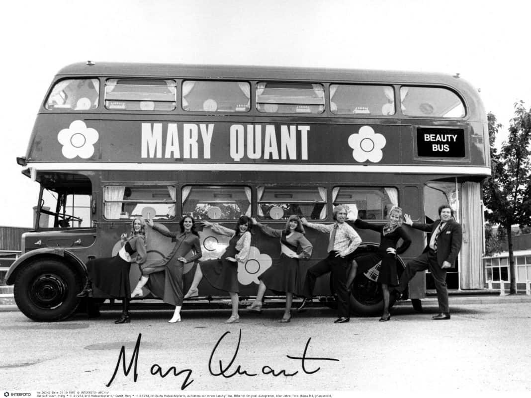 Quant, Mary, * 11.2.1934, British fashion designer, photograph of her Beauty Bus, 1960s, 20th century, 60s, clothes, outfit, out