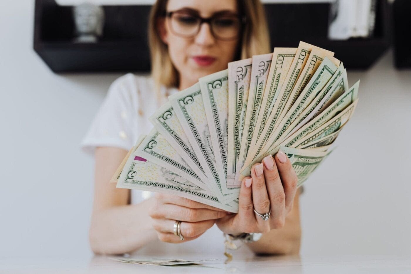 pexels karolina grabowska money